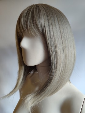 Peruka popielaty naturalny blond bob z grzywką PK115